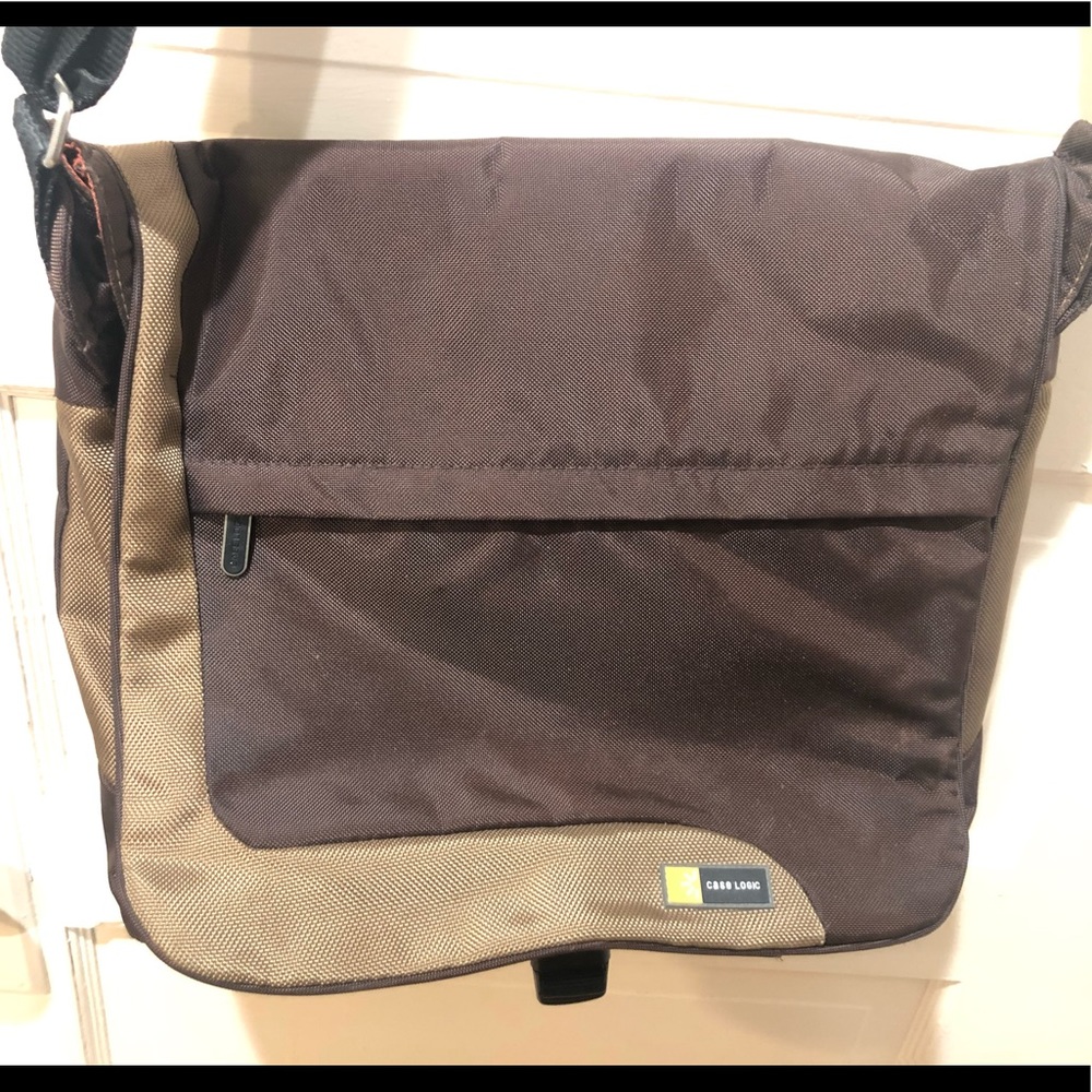 CaseLogic Laptop Bag shoulder strap